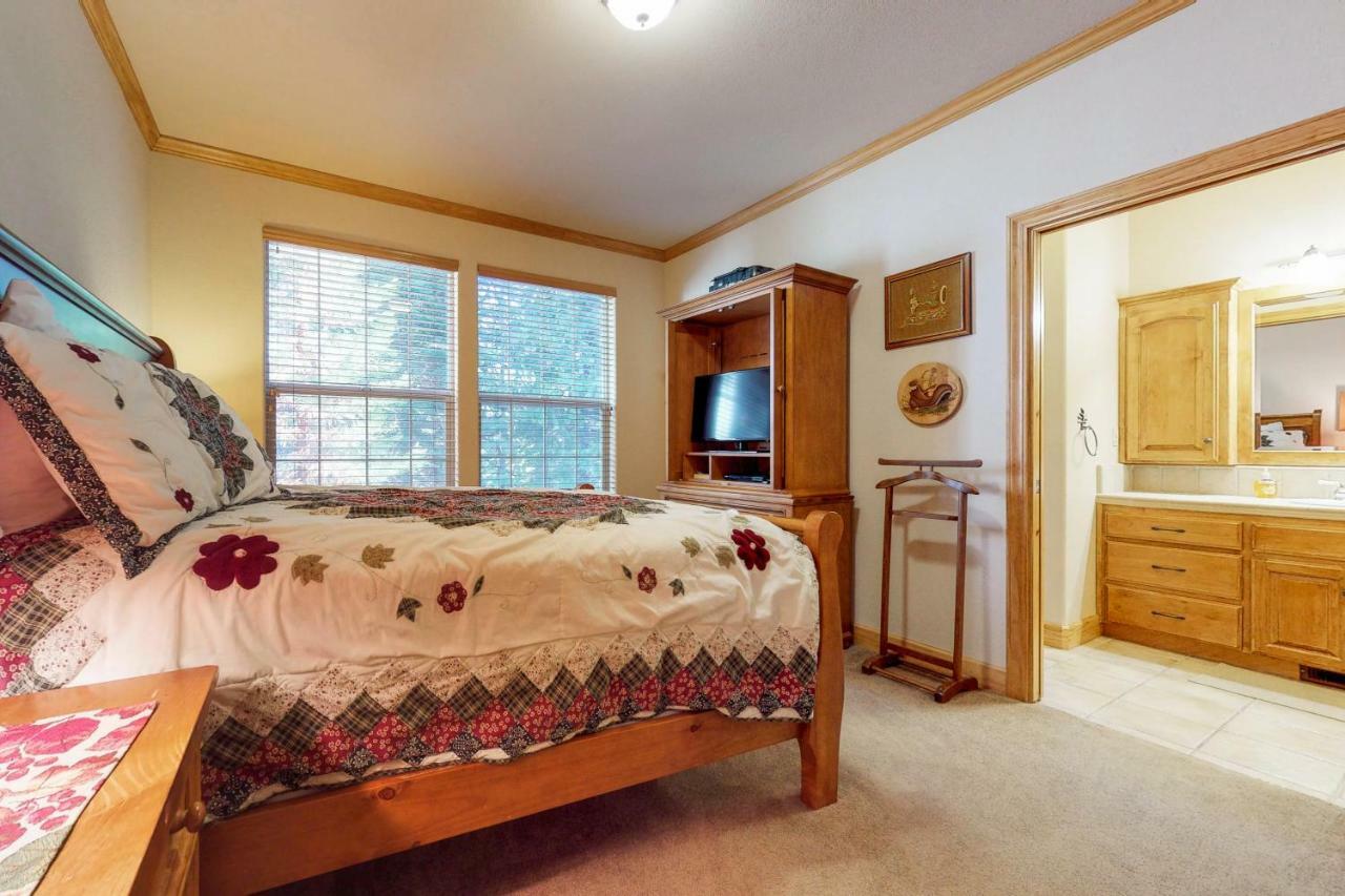 New England Cottage シェイバー・レイク エクステリア 写真